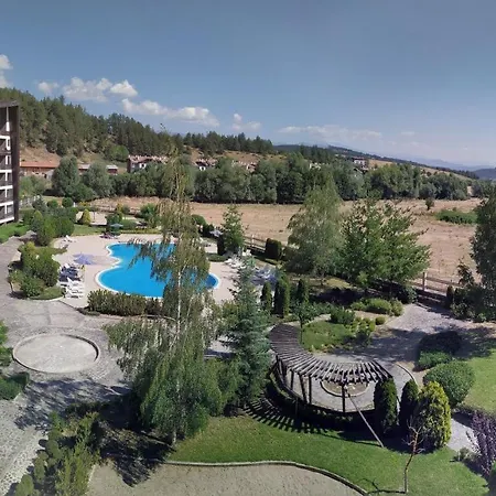 Stylish Studio's Aspen Valley Apartment Raslog