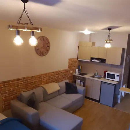 Stylish Studio's Aspen Valley * 라즐로그